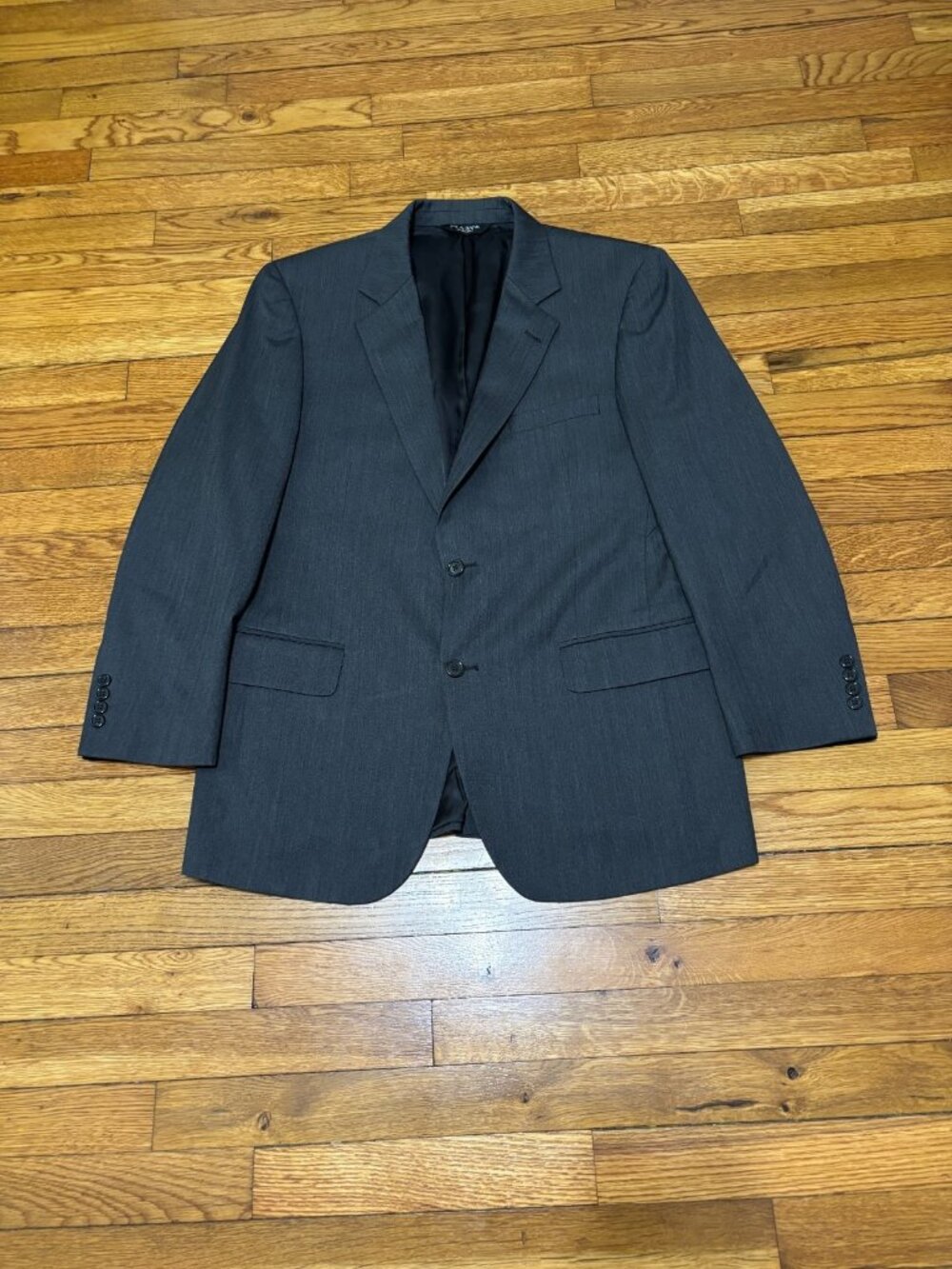 Jos A. Bank Mens Blazer Jacket Wool 2 Button Sport Coat Size 41R Gray Solid